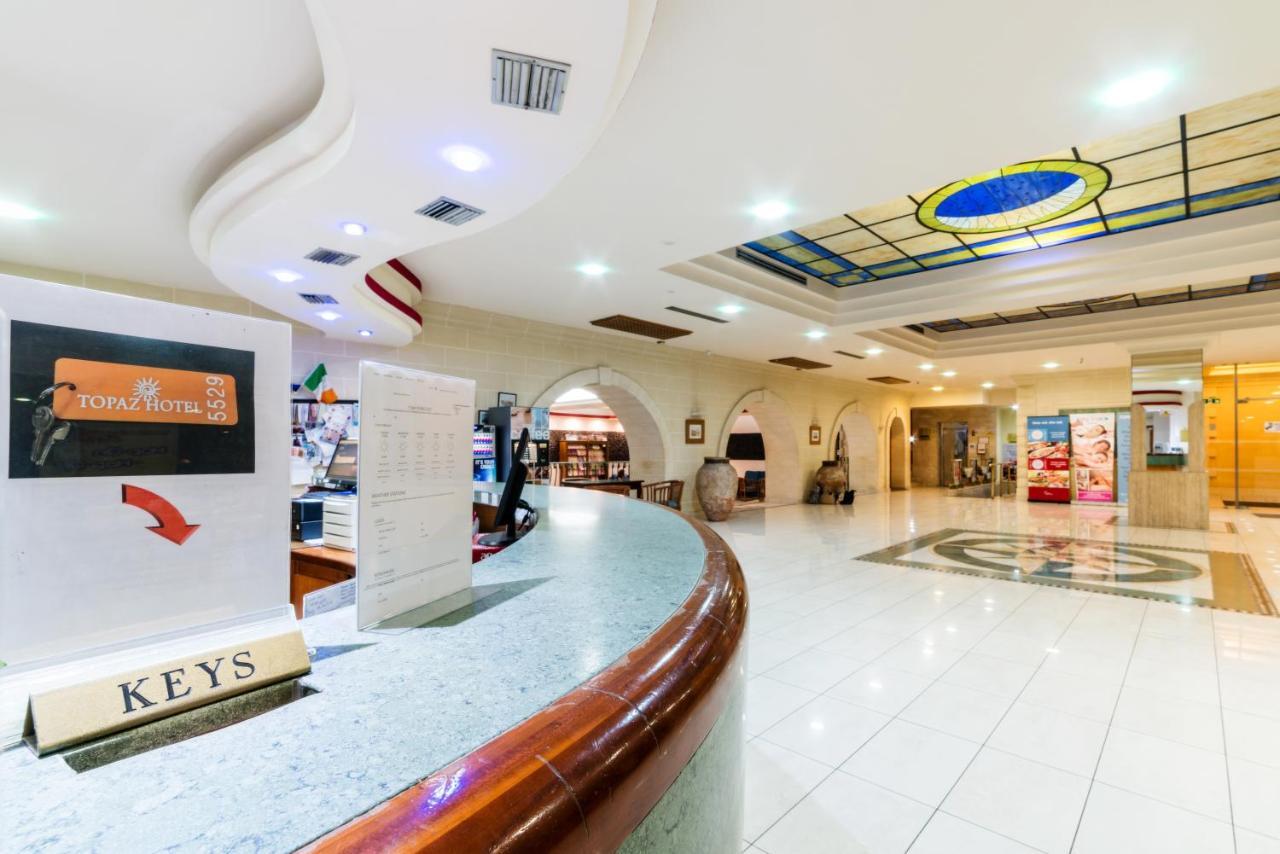Topaz Hotel Сент-Полс-Бей Интерьер фото